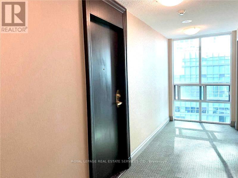 1119 - 51 Lower Simcoe Street, Toronto, Ontario  M5J 3A2 - Photo 5 - C12209224