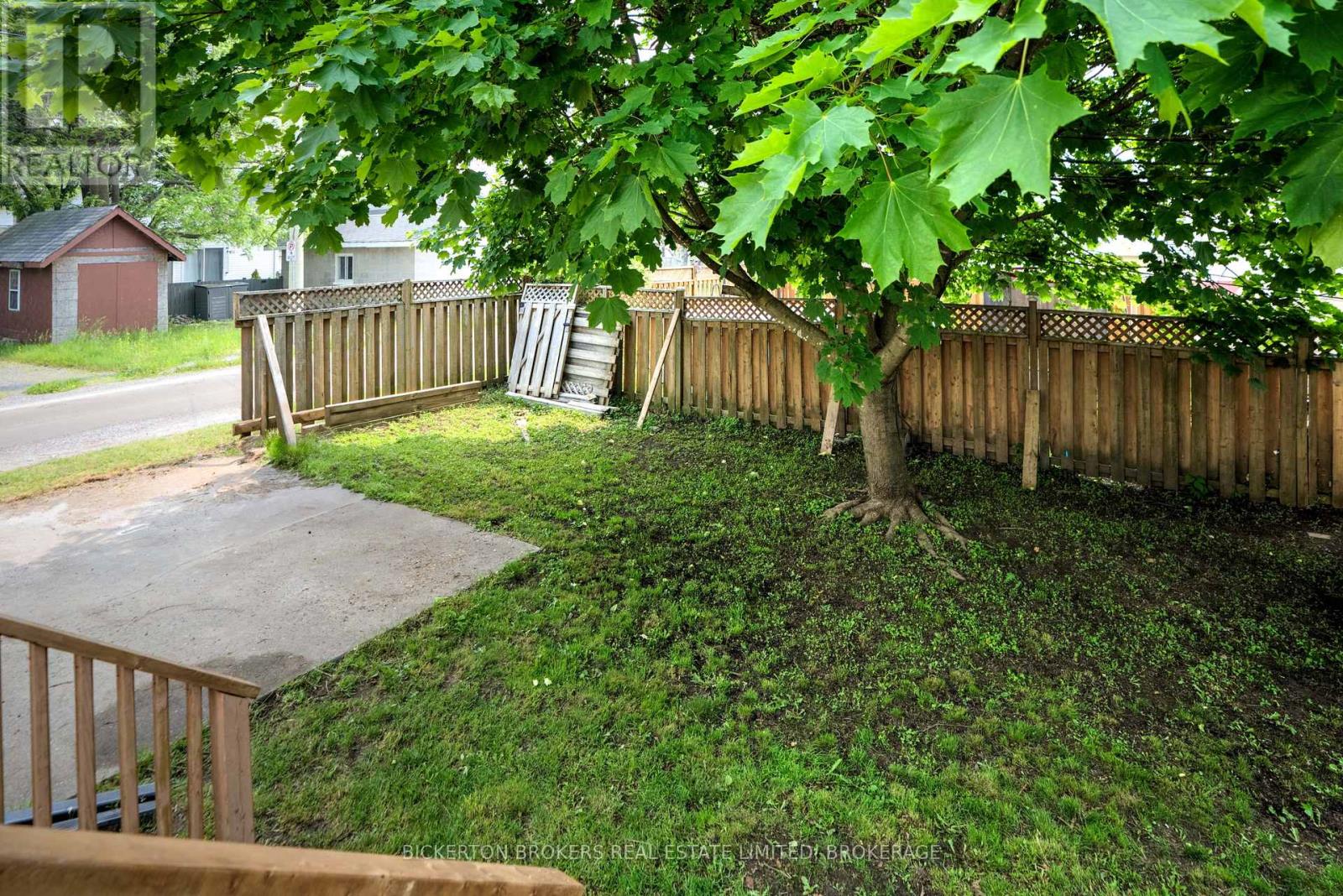 250 William Street N, Gananoque, Ontario  K7G 1S5 - Photo 13 - X12210067