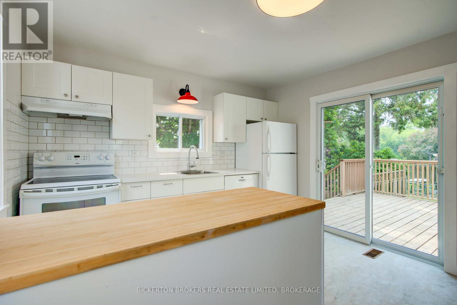 250 William Street N, Gananoque, Ontario  K7G 1S5 - Photo 19 - X12210067