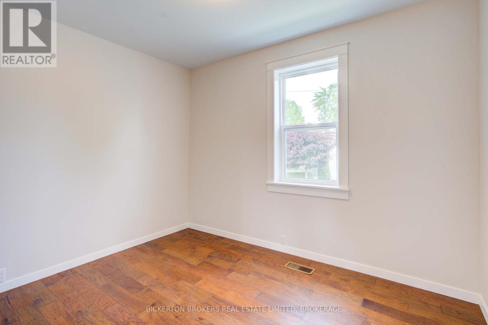 250 William Street N, Gananoque, Ontario  K7G 1S5 - Photo 24 - X12210067