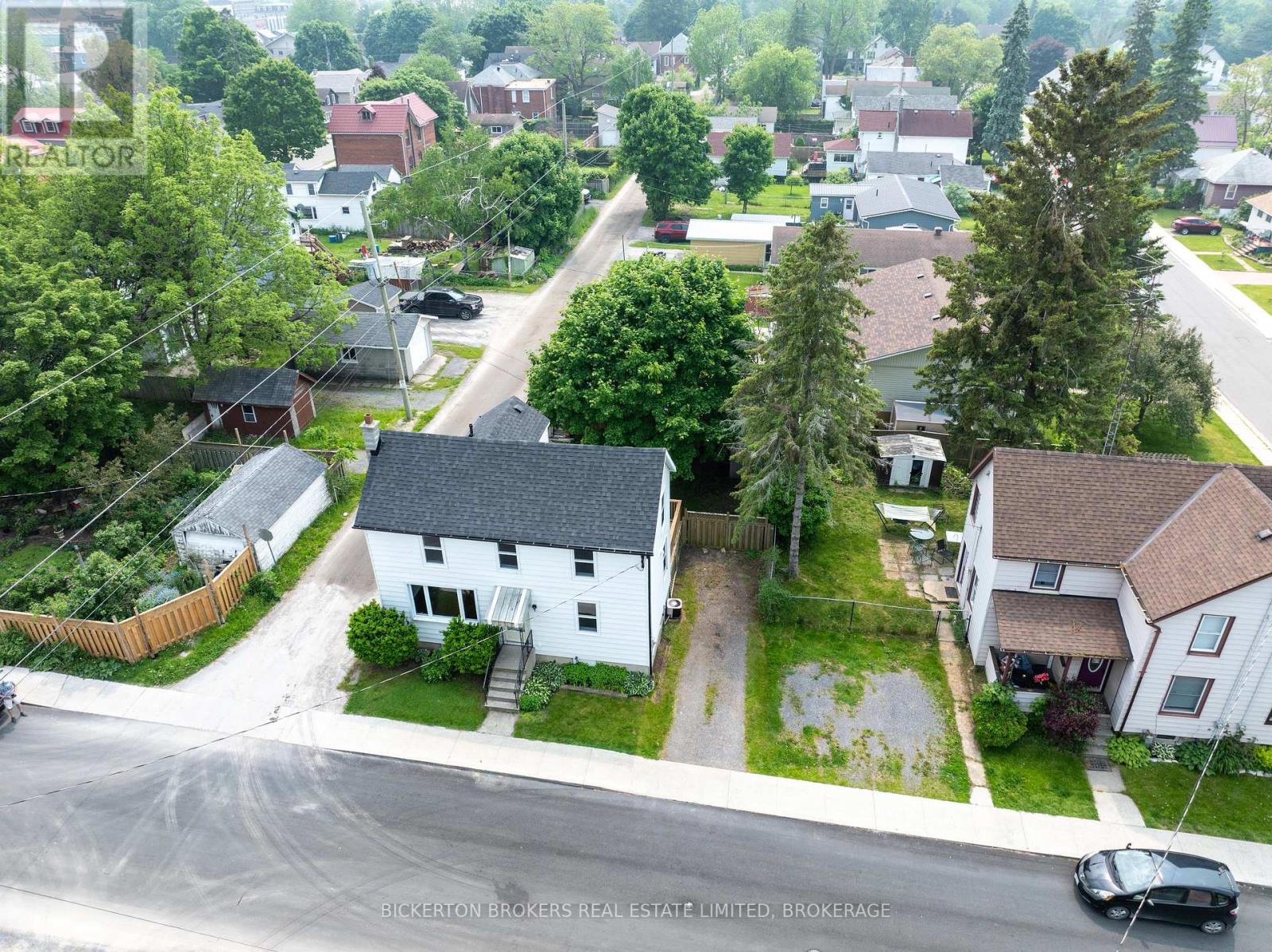 250 William Street N, Gananoque, Ontario  K7G 1S5 - Photo 5 - X12210067