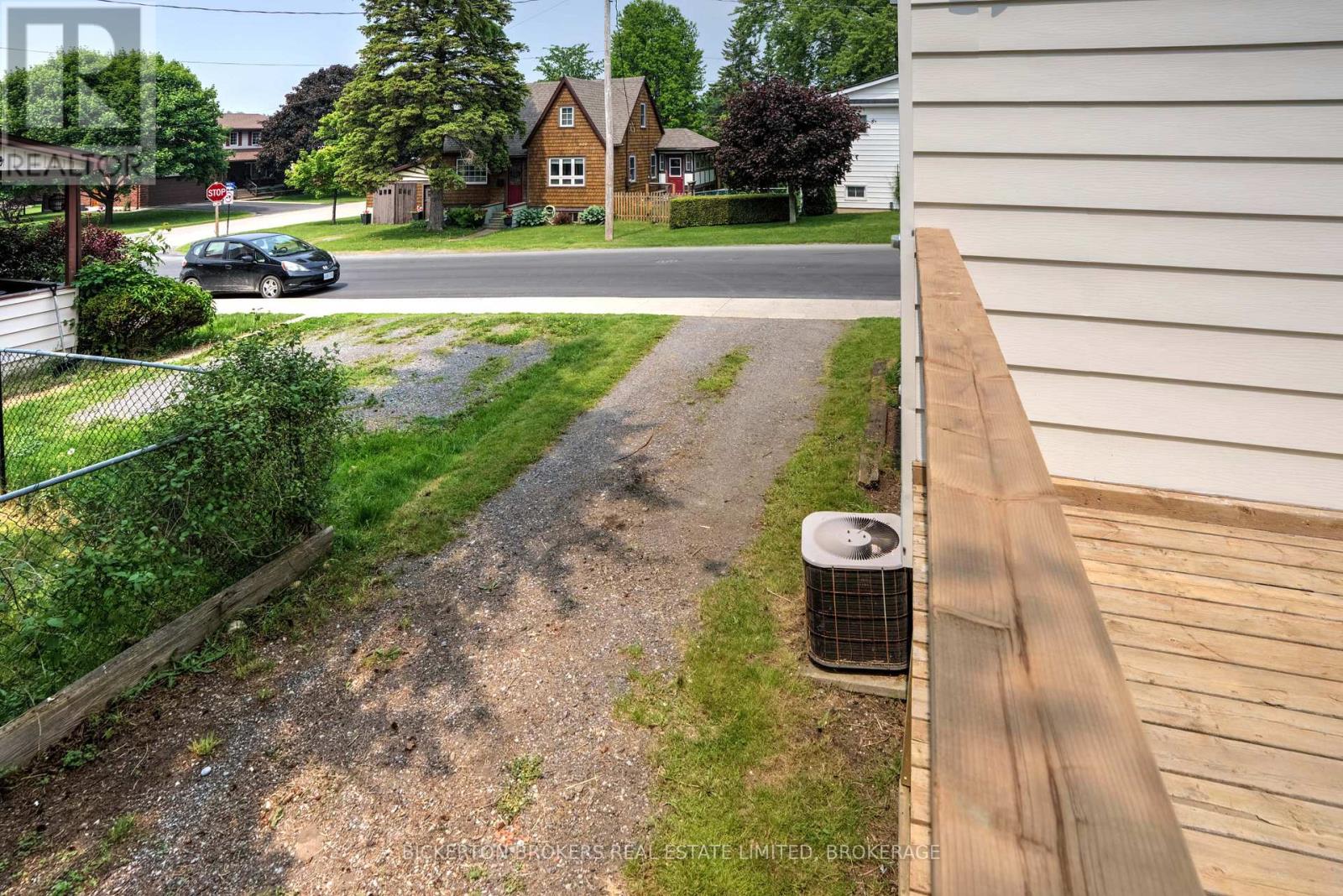 250 William Street N, Gananoque, Ontario  K7G 1S5 - Photo 7 - X12210067