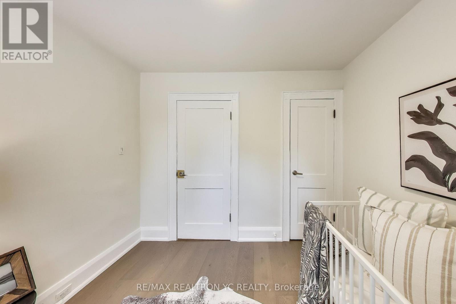 11 Donegall Drive, Toronto (Leaside), Ontario  M4G 3G6 - Photo 17 - C12208883