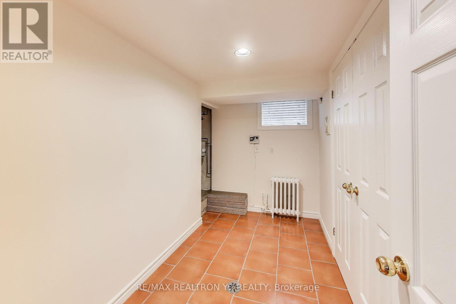 11 Donegall Drive, Toronto (Leaside), Ontario  M4G 3G6 - Photo 22 - C12208883