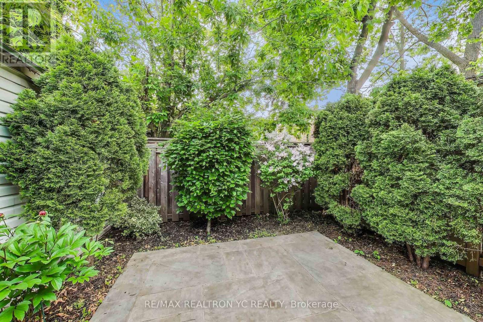 11 Donegall Drive, Toronto (Leaside), Ontario  M4G 3G6 - Photo 28 - C12208883