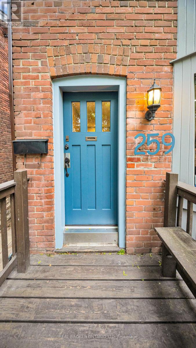 259 Strathmore Boulevard, Toronto (Danforth), Ontario  M4J 1P7 - Photo 3 - E12210156