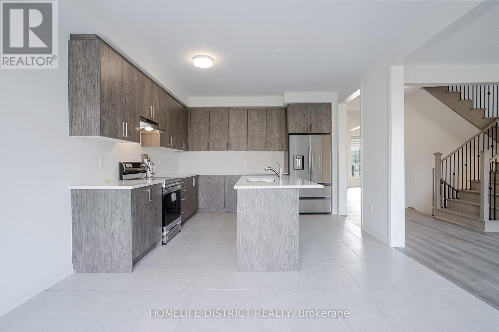 961 Trailsview Avenue, Cobourg, Ontario  K9A 4K3 - Photo 23 - X12208295
