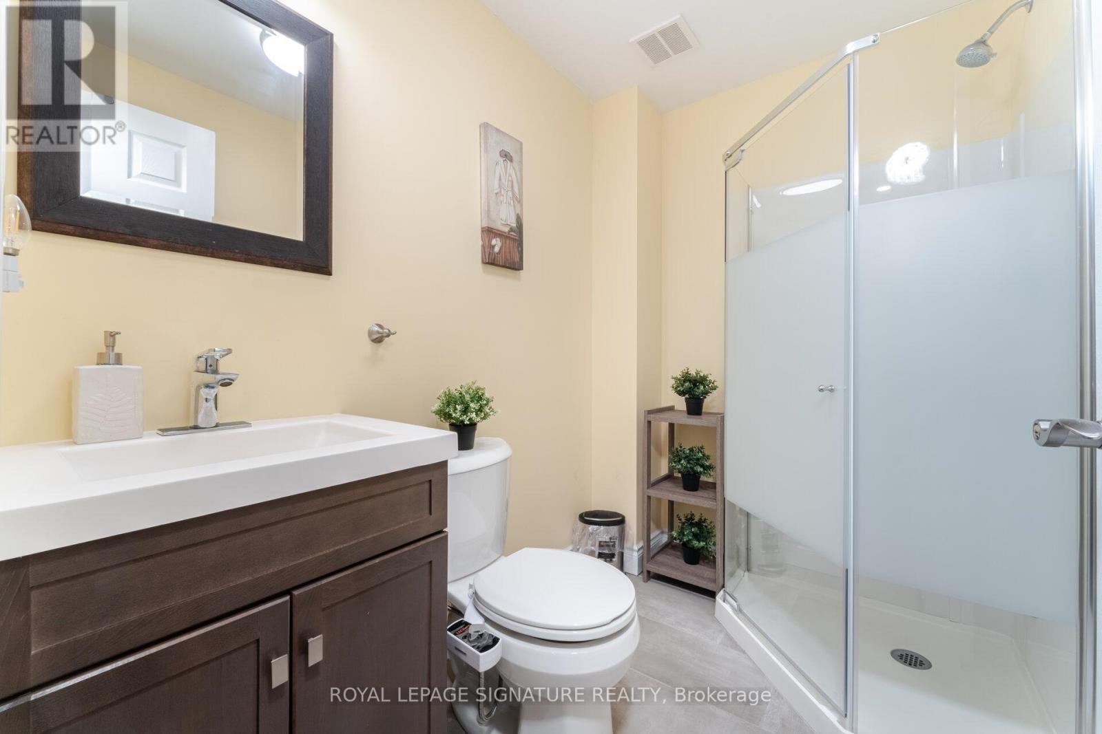 64 Seabreeze Crescent, Hamilton, Ontario  L8E 5C9 - Photo 43 - X12209130