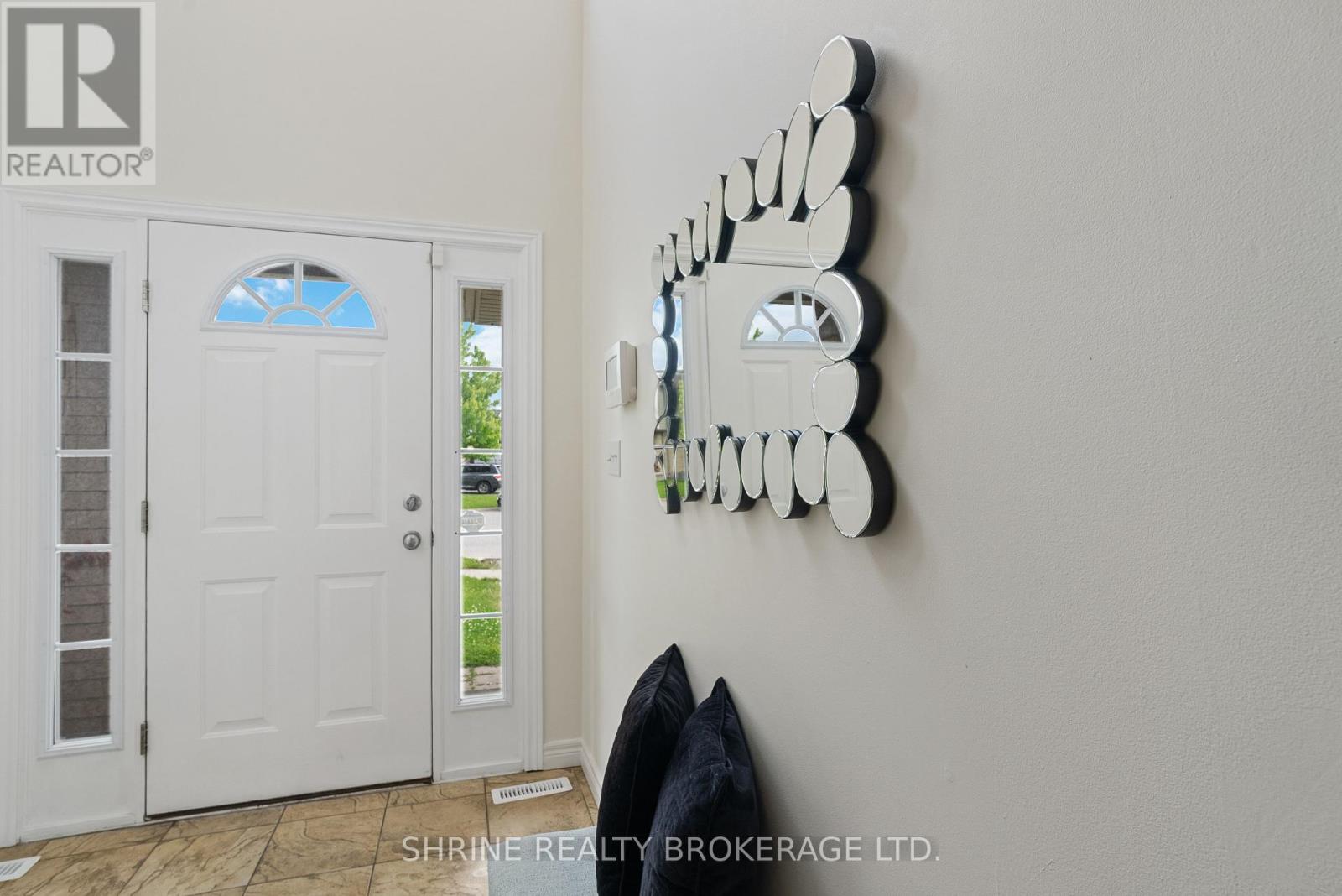 899 Bradshaw Crescent, London North (North C), Ontario  N5X 0B6 - Photo 3 - X12210068