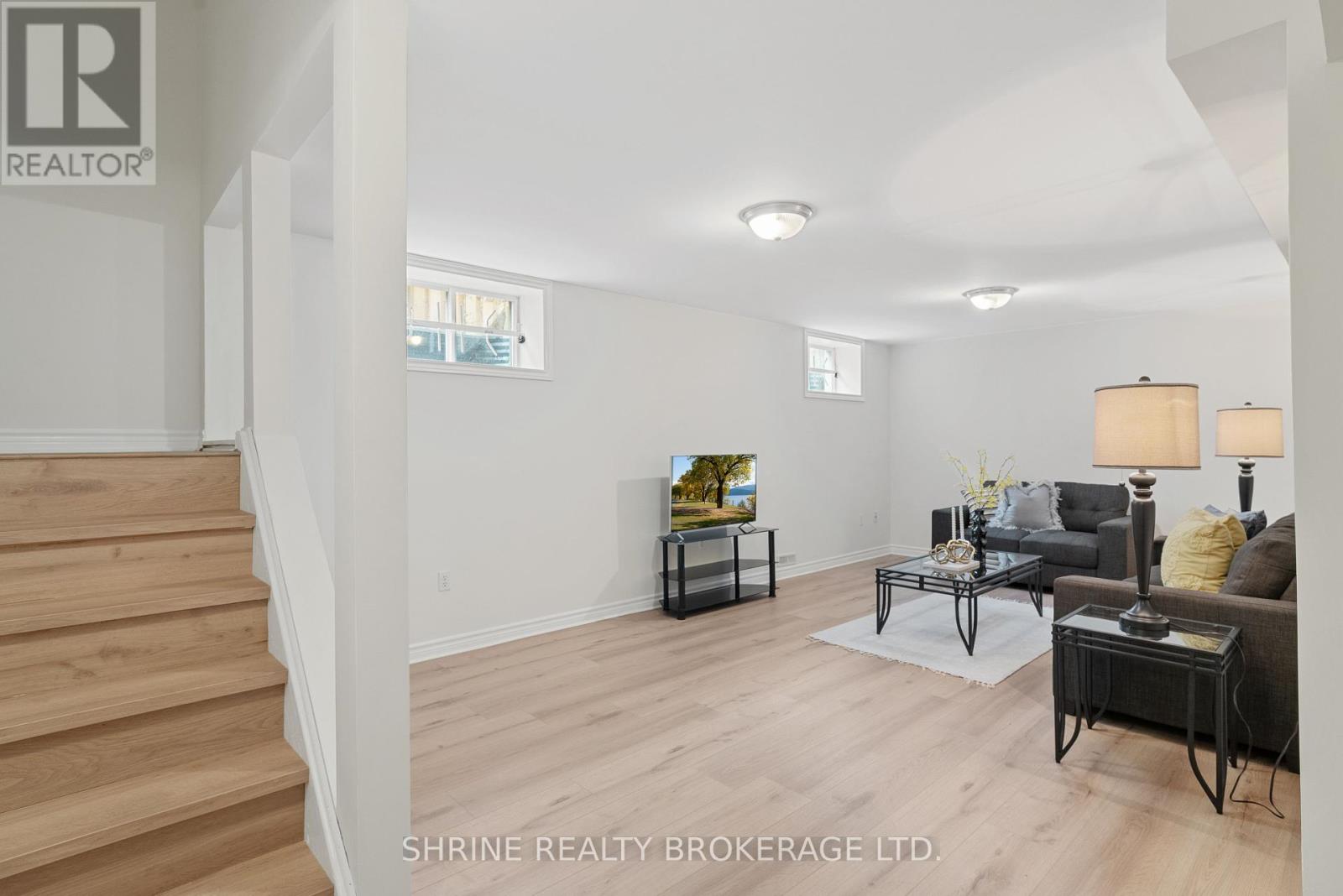 899 Bradshaw Crescent, London North (North C), Ontario  N5X 0B6 - Photo 33 - X12210068