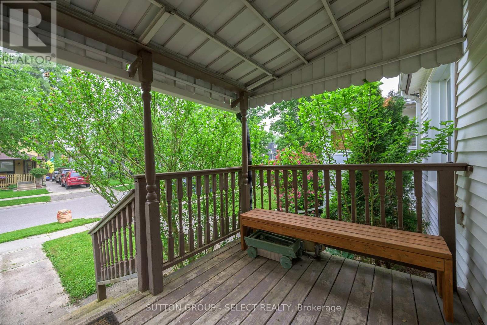 107 Langarth Street E, London South (South F), Ontario  N6C 1Z3 - Photo 4 - X12210087