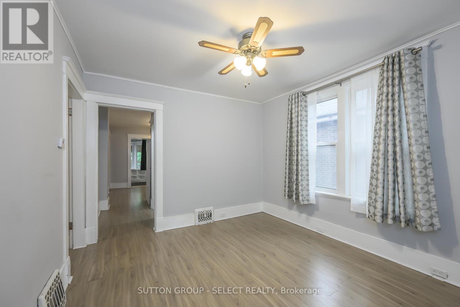 107 Langarth Street E, London South (South F), Ontario  N6C 1Z3 - Photo 5 - X12210087