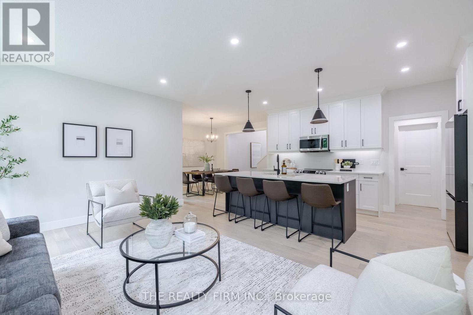 27 - 22701 Adelaide Road, Strathroy-Caradoc (Mount Brydges), Ontario  N0L 1W0 - Photo 12 - X12210114