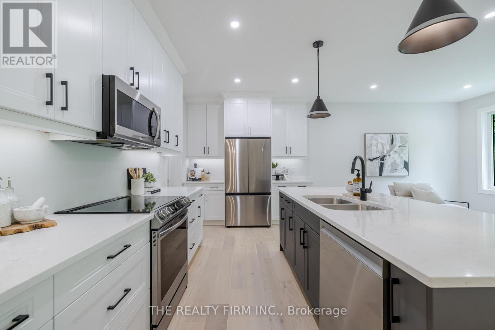 27 - 22701 Adelaide Road, Strathroy-Caradoc (Mount Brydges), Ontario  N0L 1W0 - Photo 15 - X12210114