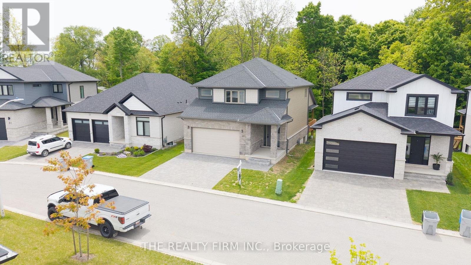 27 - 22701 Adelaide Road, Strathroy-Caradoc (Mount Brydges), Ontario  N0L 1W0 - Photo 34 - X12210114