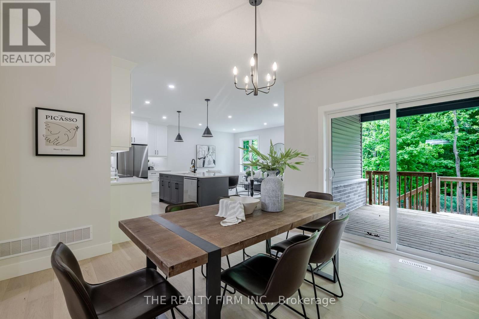 27 - 22701 Adelaide Road, Strathroy-Caradoc (Mount Brydges), Ontario  N0L 1W0 - Photo 6 - X12210114