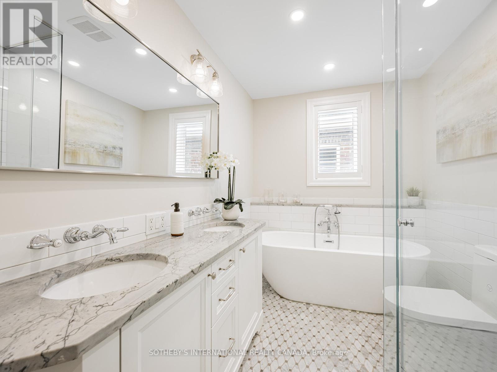 300 Forman Avenue, Toronto (Mount Pleasant East), Ontario  M4S 2S7 - Photo 18 - C12209905