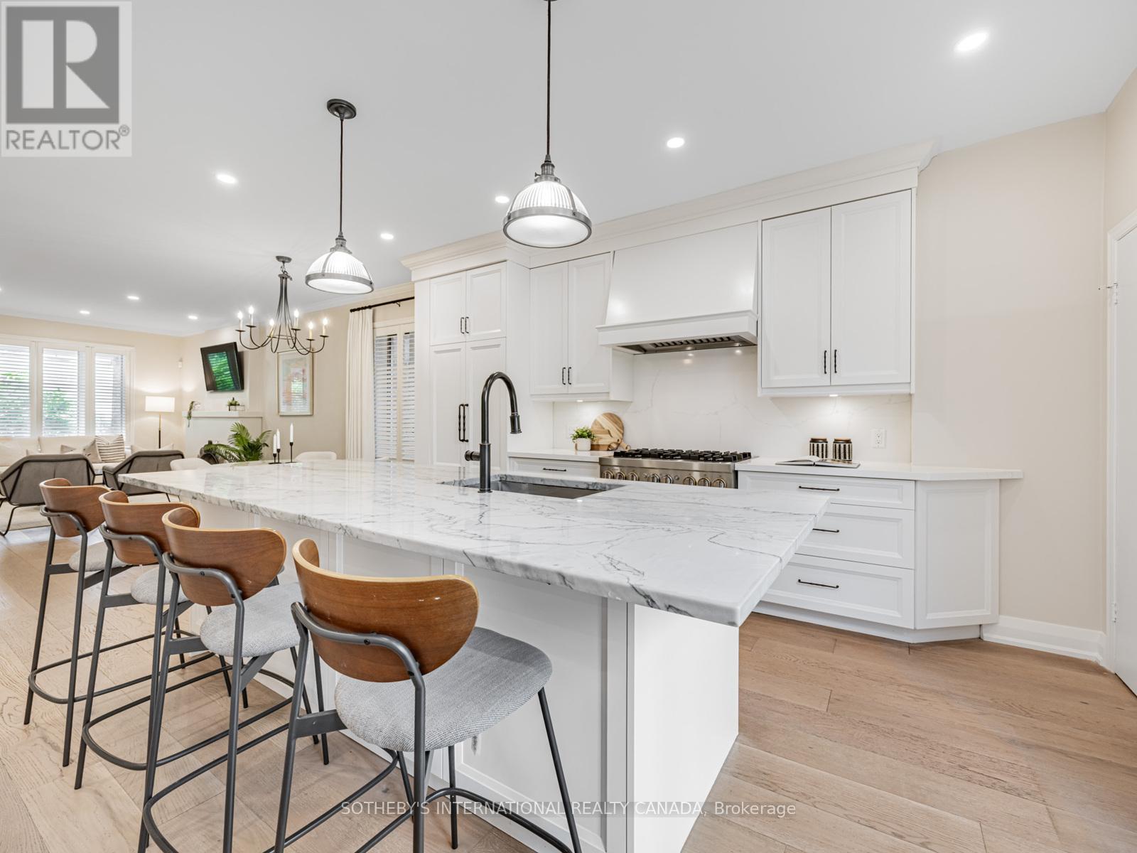 300 Forman Avenue, Toronto (Mount Pleasant East), Ontario  M4S 2S7 - Photo 6 - C12209905