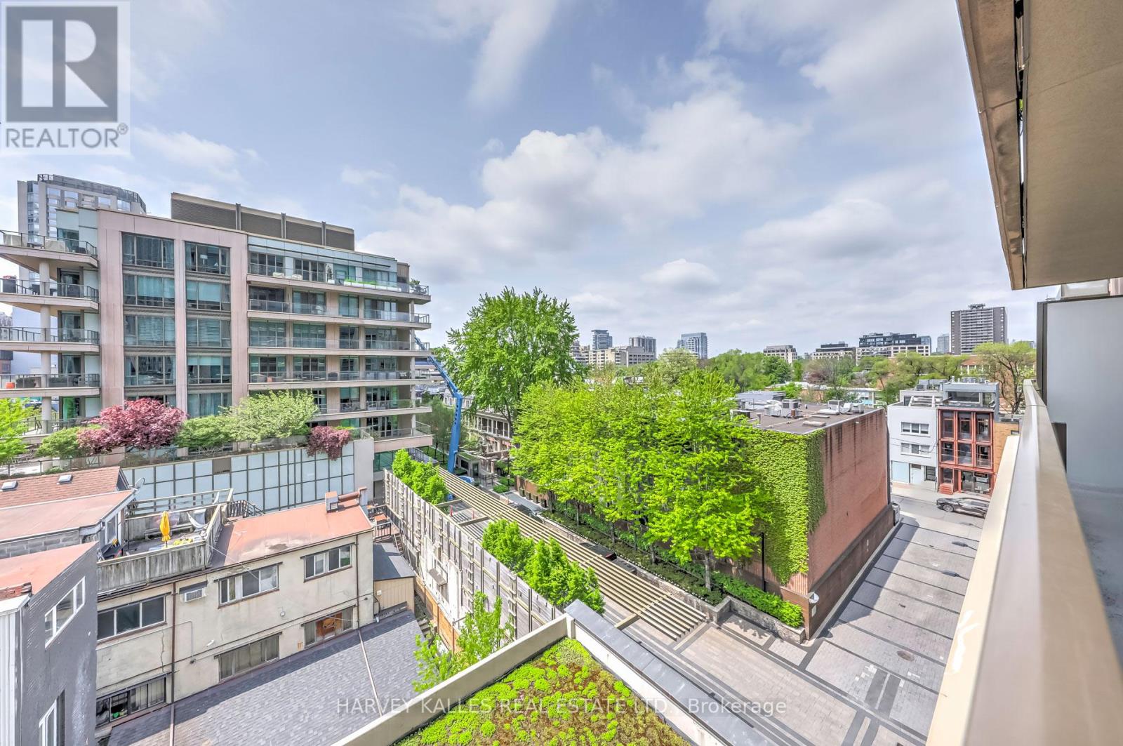 501 - 80 Yorkville Avenue, Toronto, Ontario  M5R 2C2 - Photo 37 - C12209972