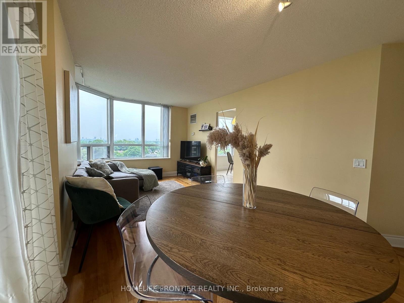 917 - 80 Harrison Garden Boulevard, Toronto (Willowdale East), Ontario  M2N 7E3 - Photo 11 - C12209976