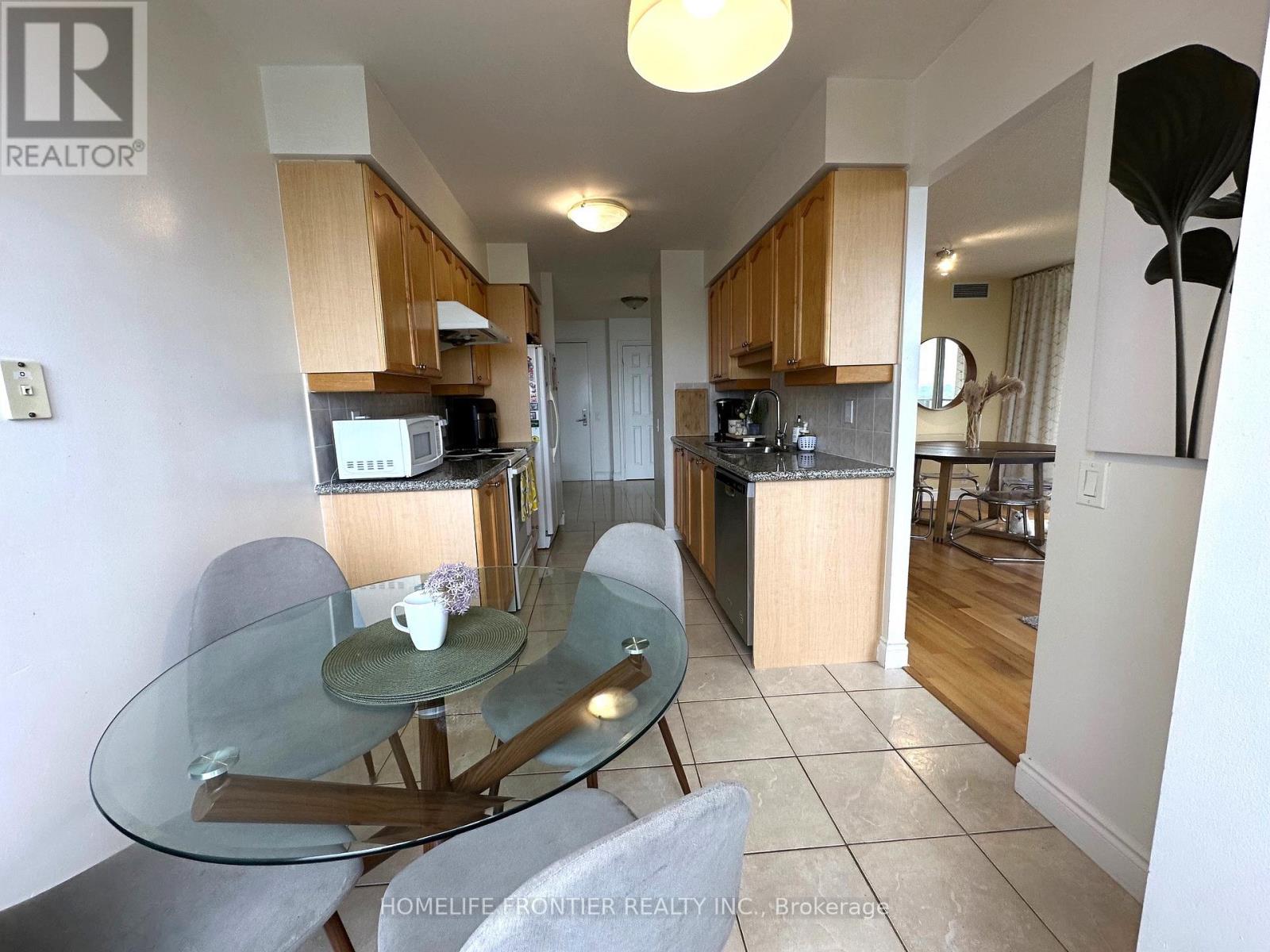 917 - 80 Harrison Garden Boulevard, Toronto (Willowdale East), Ontario  M2N 7E3 - Photo 16 - C12209976