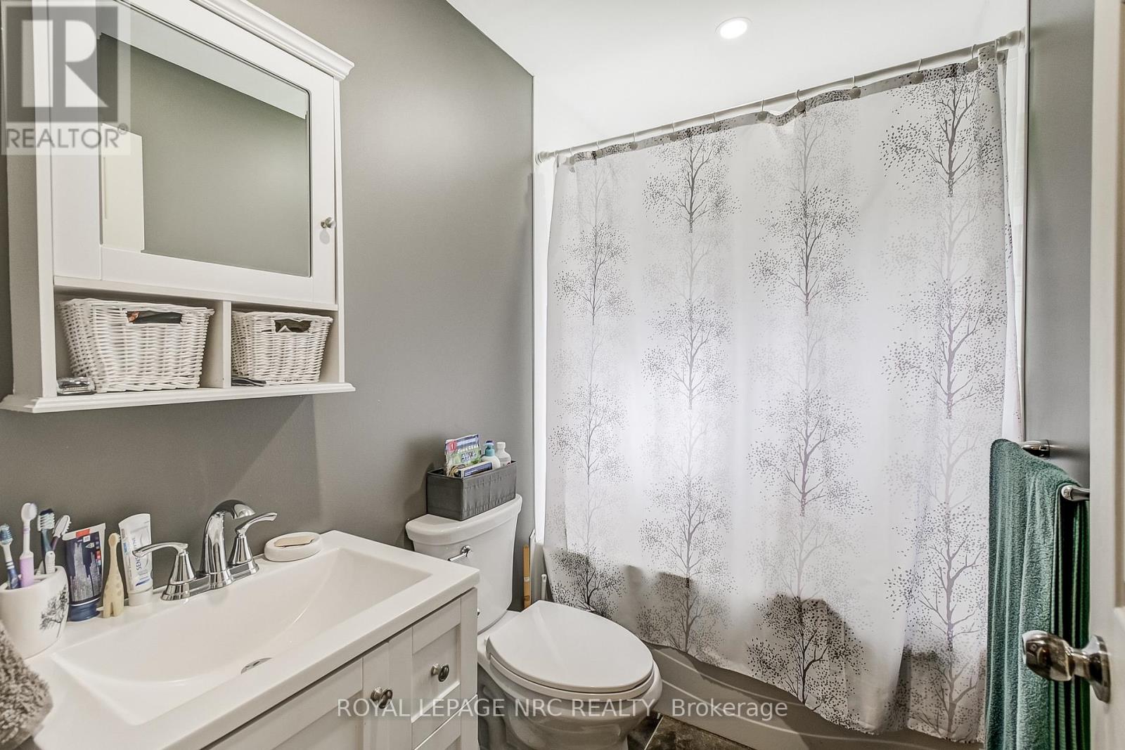 430 Concession 7 Road, Niagara-On-The-Lake, Ontario  L0S 1S0 - Photo 15 - X12210075