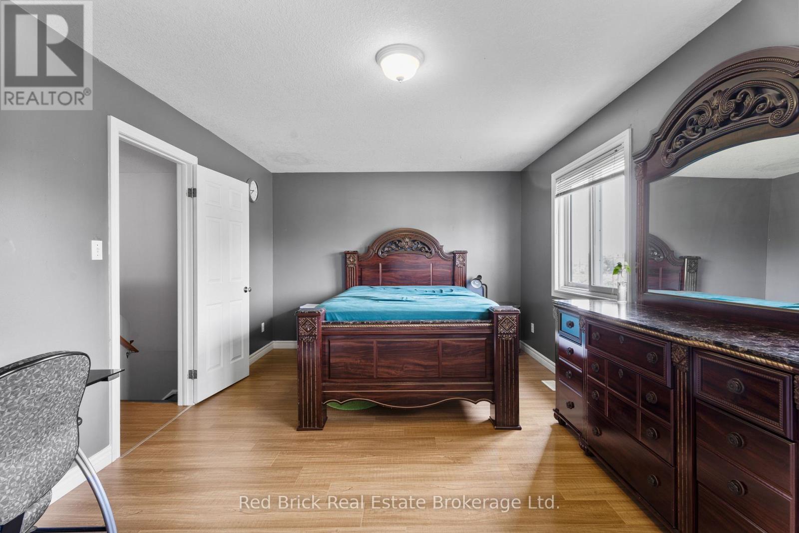 105 Flaherty Drive, Guelph, Ontario  N1K 1Y7 - Photo 14 - X12210050