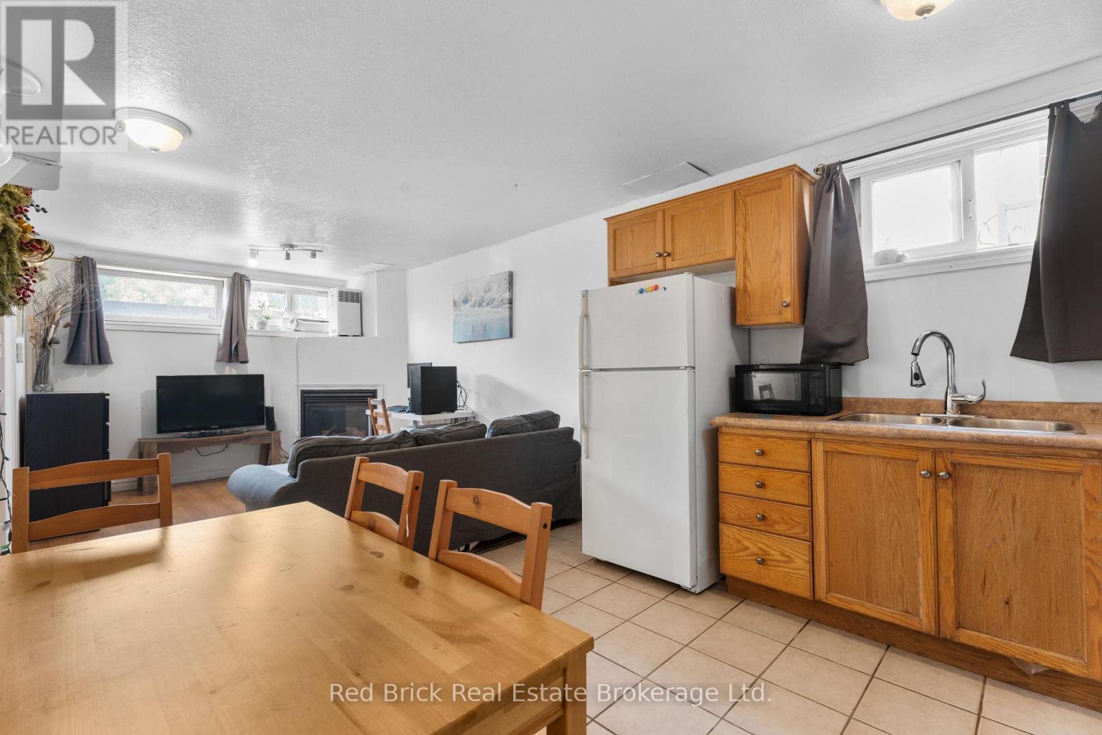 105 Flaherty Drive, Guelph, Ontario  N1K 1Y7 - Photo 24 - X12210050