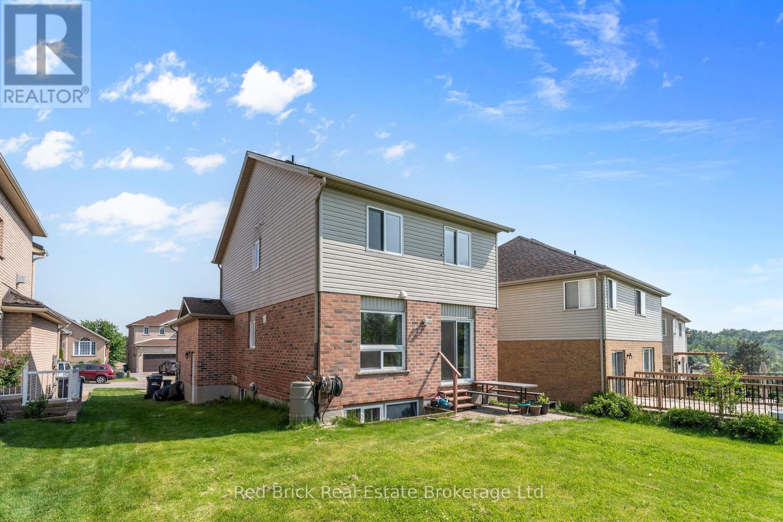 105 Flaherty Drive, Guelph, Ontario  N1K 1Y7 - Photo 3 - X12210050