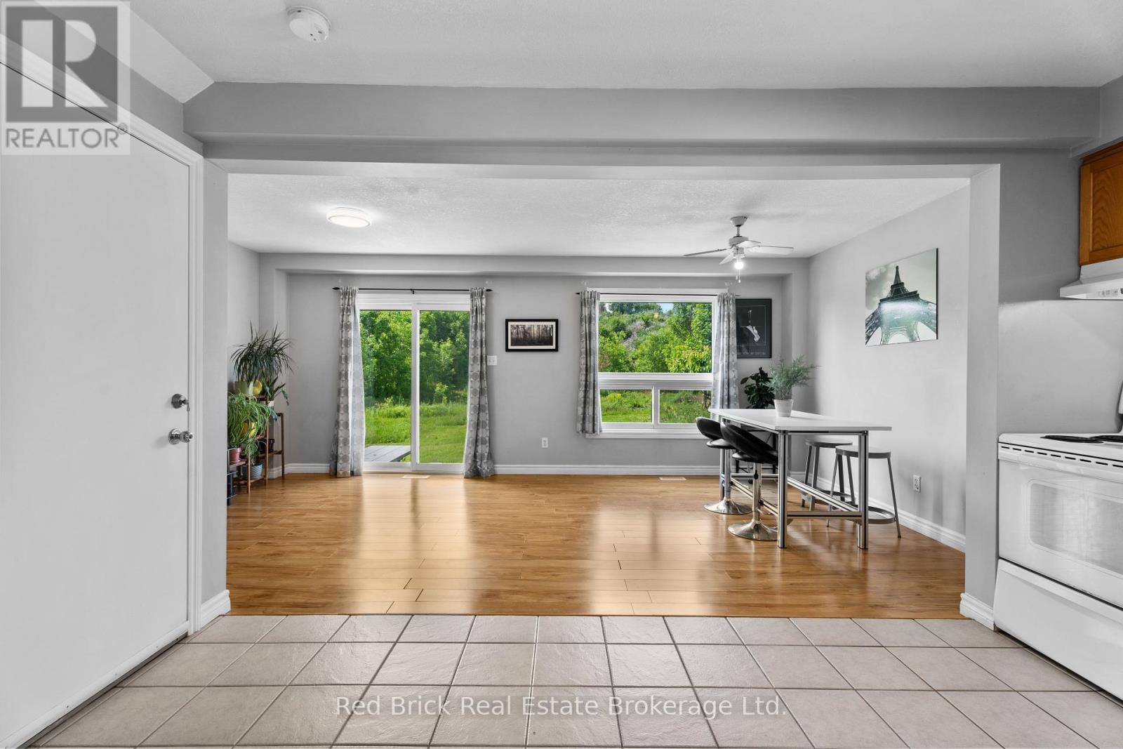 105 Flaherty Drive, Guelph, Ontario  N1K 1Y7 - Photo 9 - X12210050