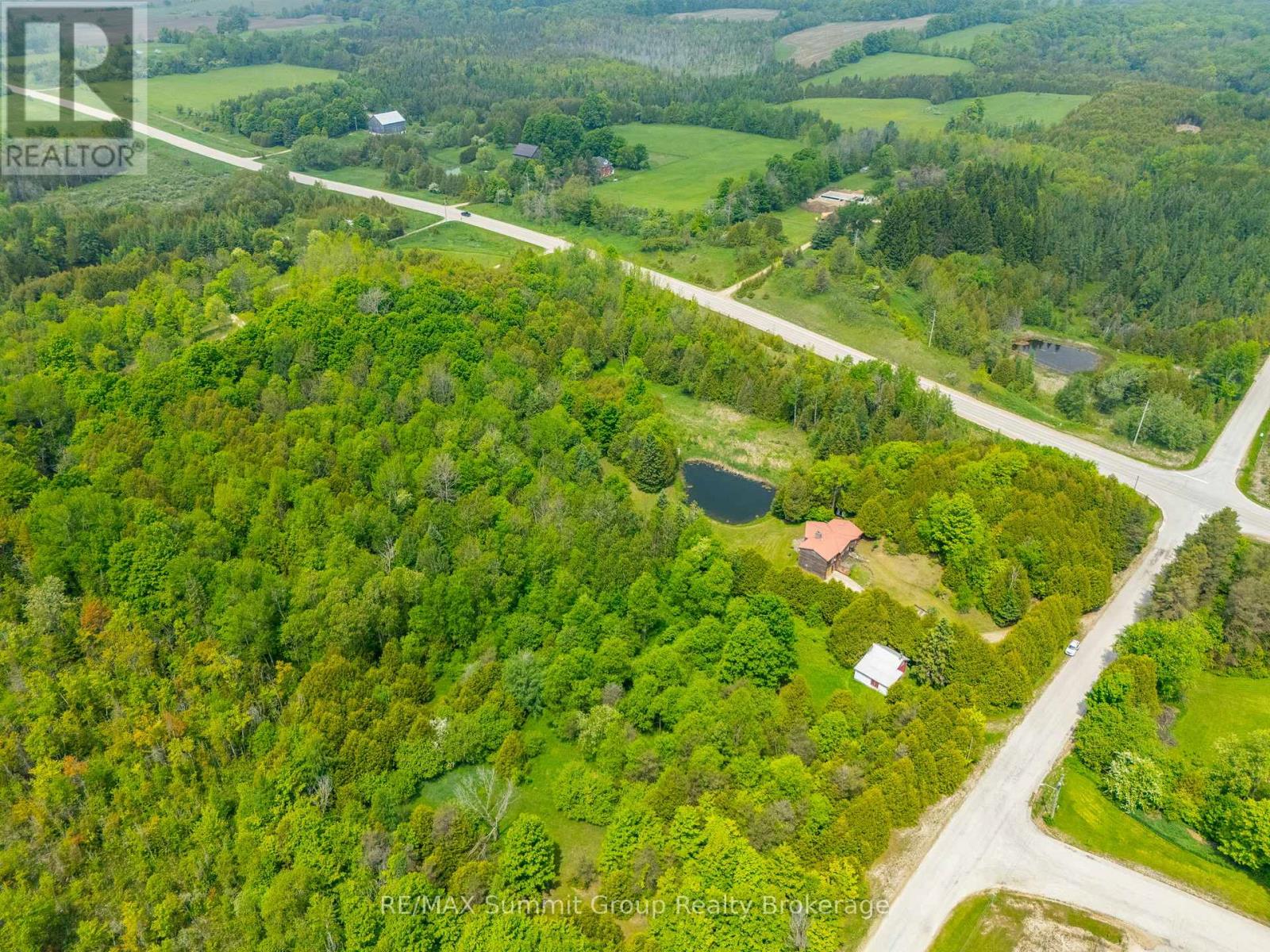 633476 Artemesia-Glenelg Townline, West Grey, Ontario  N0C 1K0 - Photo 34 - X12210139