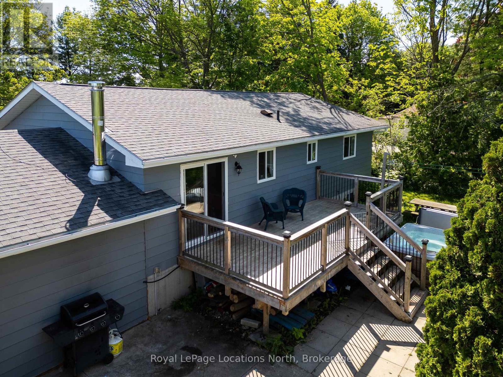 194 Centre Street, Meaford, Ontario  N4L 1E8 - Photo 33 - X12210149