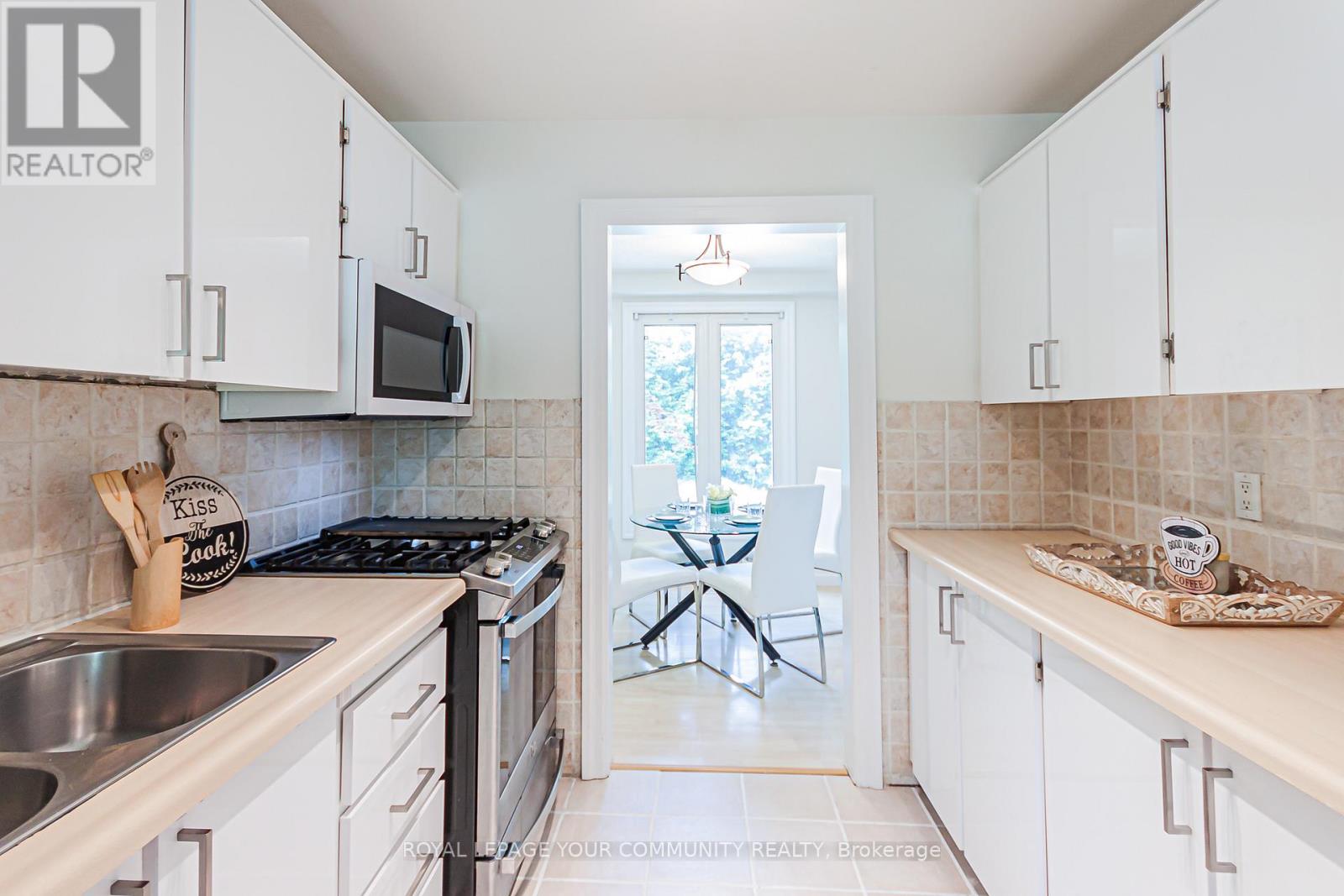 241 Currey Crescent, Newmarket (Central Newmarket), Ontario  L3Y 5M7 - Photo 17 - N12209890