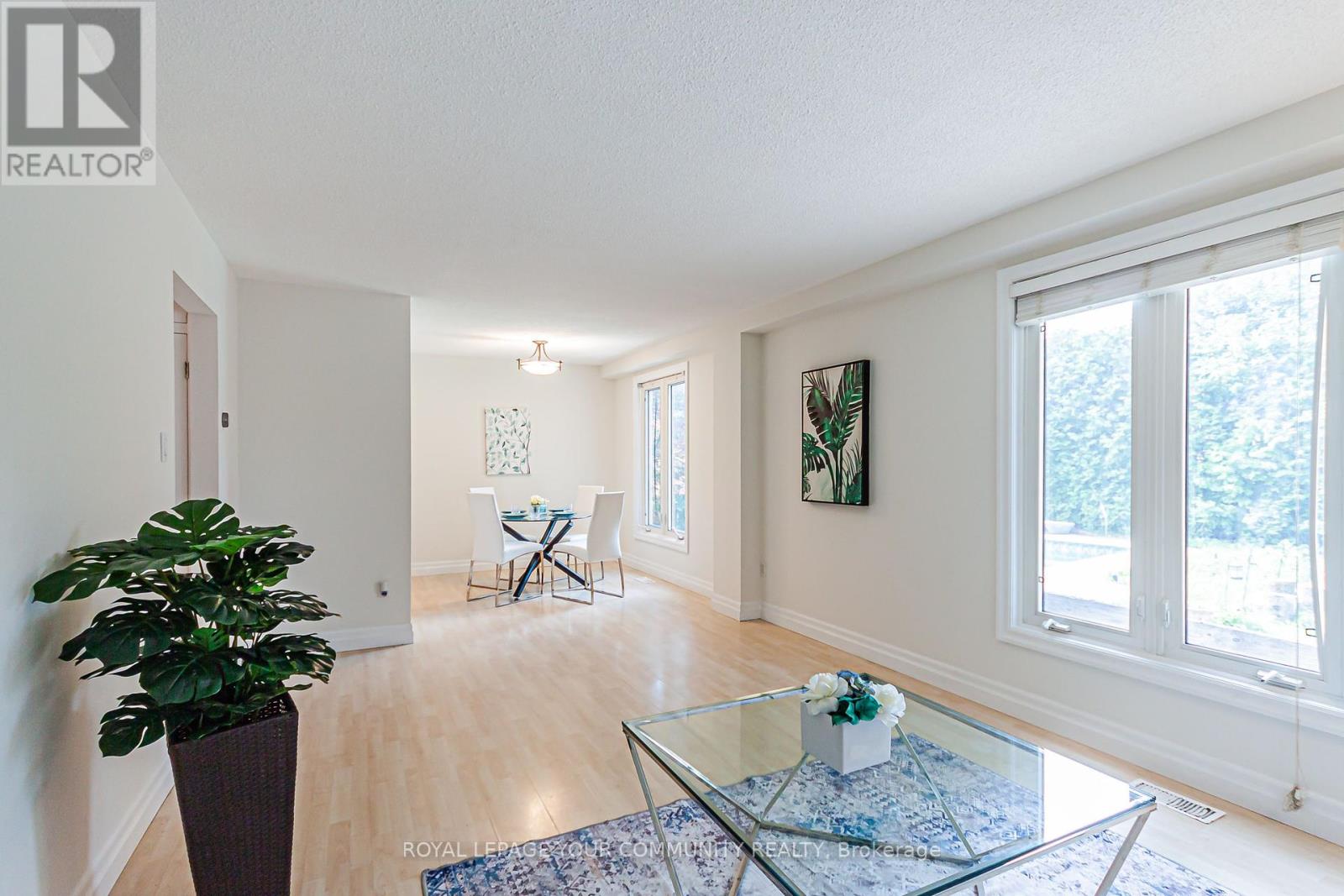 241 Currey Crescent, Newmarket (Central Newmarket), Ontario  L3Y 5M7 - Photo 9 - N12209890