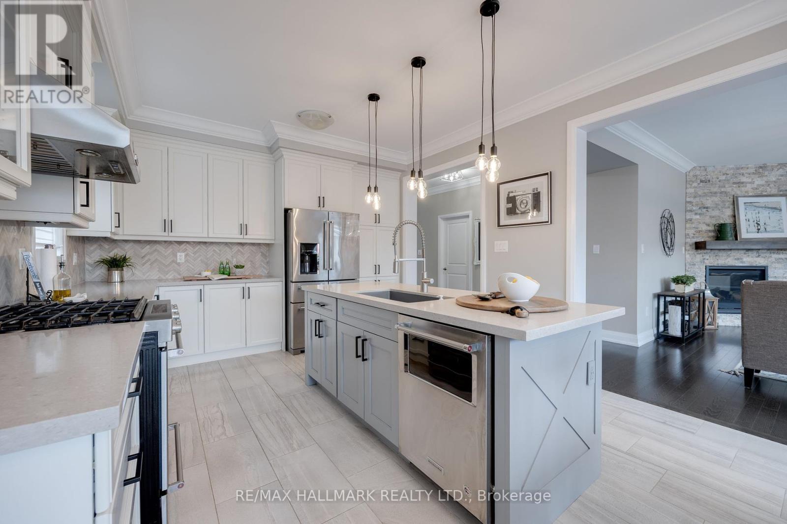1323 Butler Street, Innisfil (Alcona), Ontario  L9S 0L4 - Photo 9 - N12209891