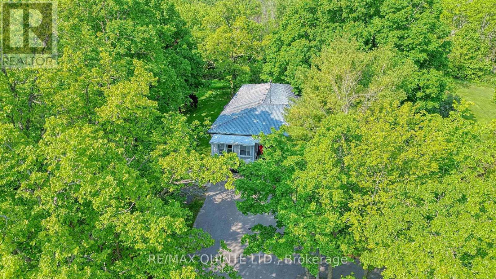 548 Lorna Lane, Greater Napanee, Ontario  K0K 2Z0 - Photo 3 - X12210032