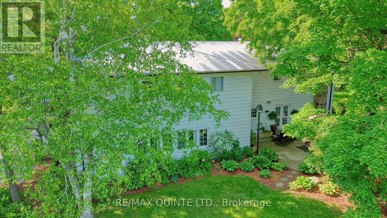 548 Lorna Lane, Greater Napanee, Ontario  K0K 2Z0 - Photo 4 - X12210032