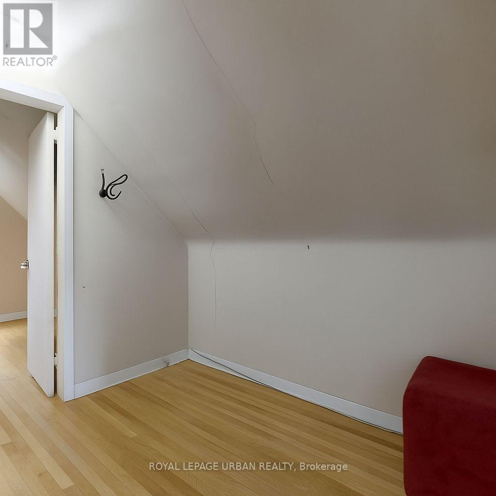 61 Binswood Avenue, Toronto (East York), Ontario  M4C 3N8 - Photo 21 - E12209226