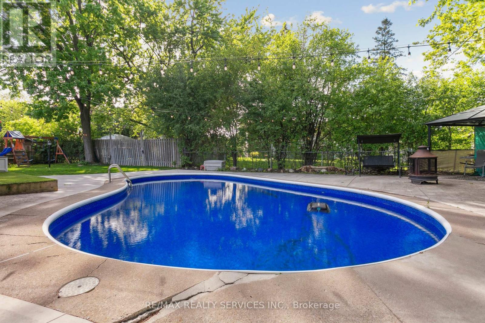 16 Groveland Court, Brampton (Northgate), Ontario  L6S 1L4 - Photo 29 - W12209850
