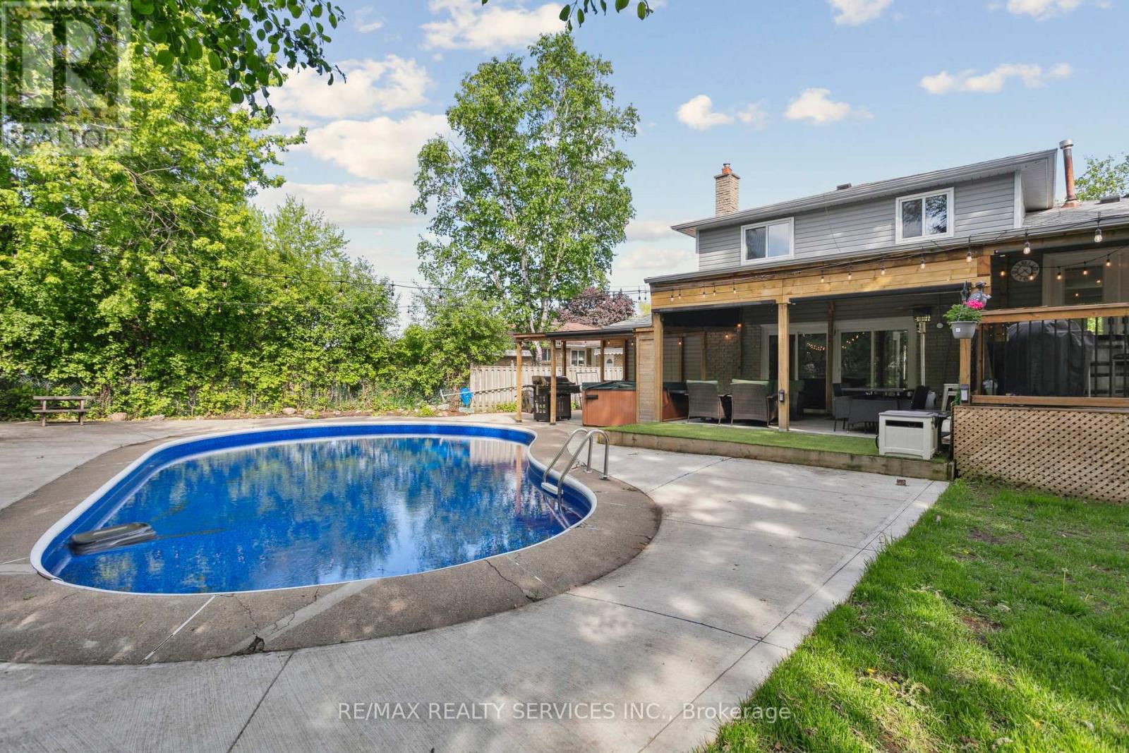 16 Groveland Court, Brampton (Northgate), Ontario  L6S 1L4 - Photo 31 - W12209850
