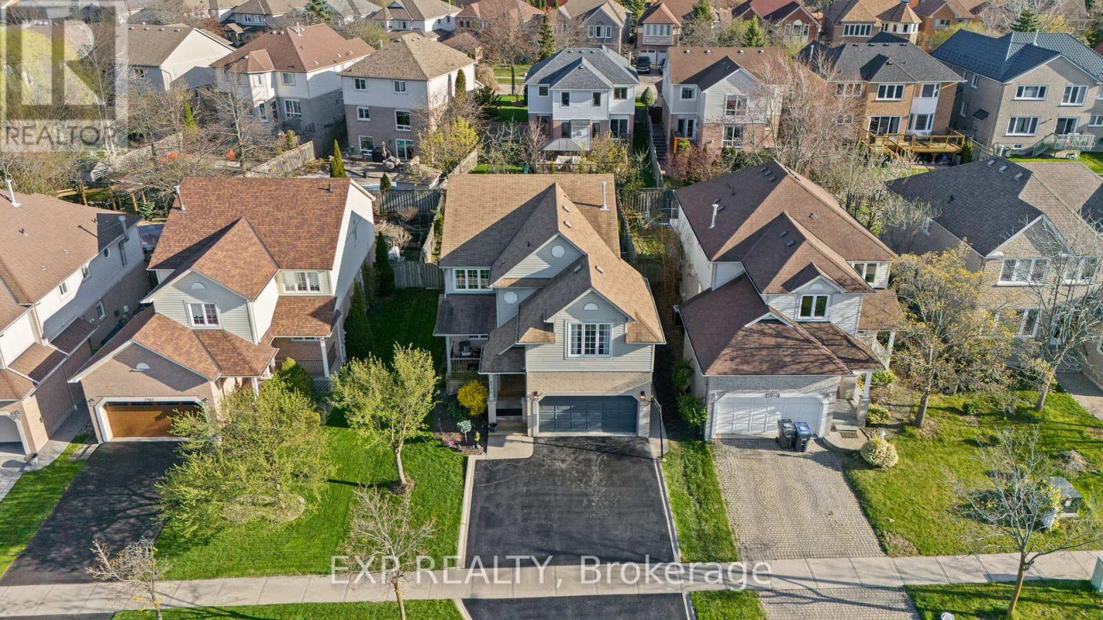 2906 Peacock Drive, Mississauga, Ontario  L5M 5S2 - Photo 42 - W12209869
