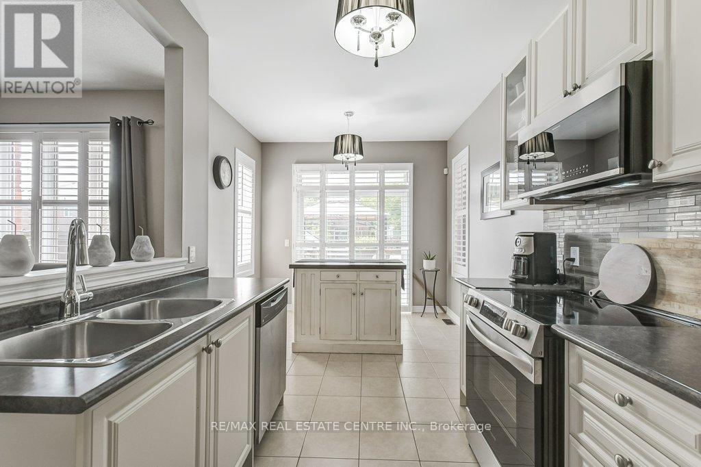 20 Benadir Avenue, Caledon, Ontario  L7C 3M8 - Photo 19 - W12209870