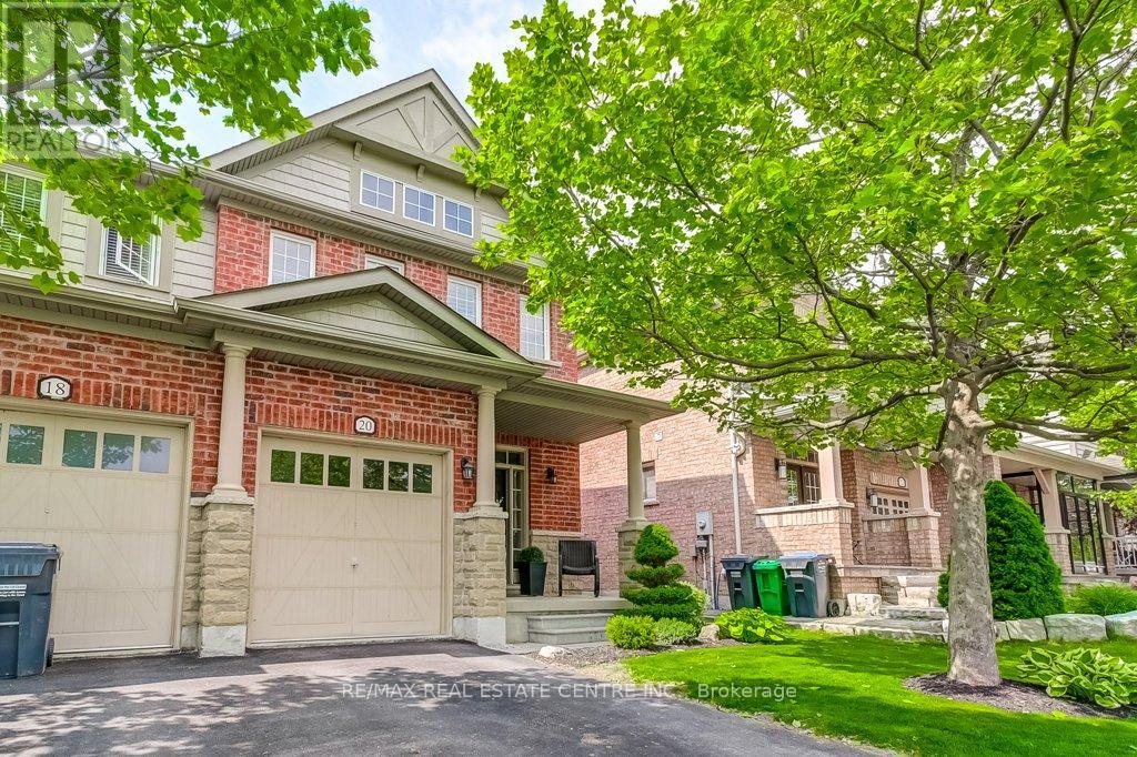 20 Benadir Avenue, Caledon, Ontario  L7C 3M8 - Photo 3 - W12209870