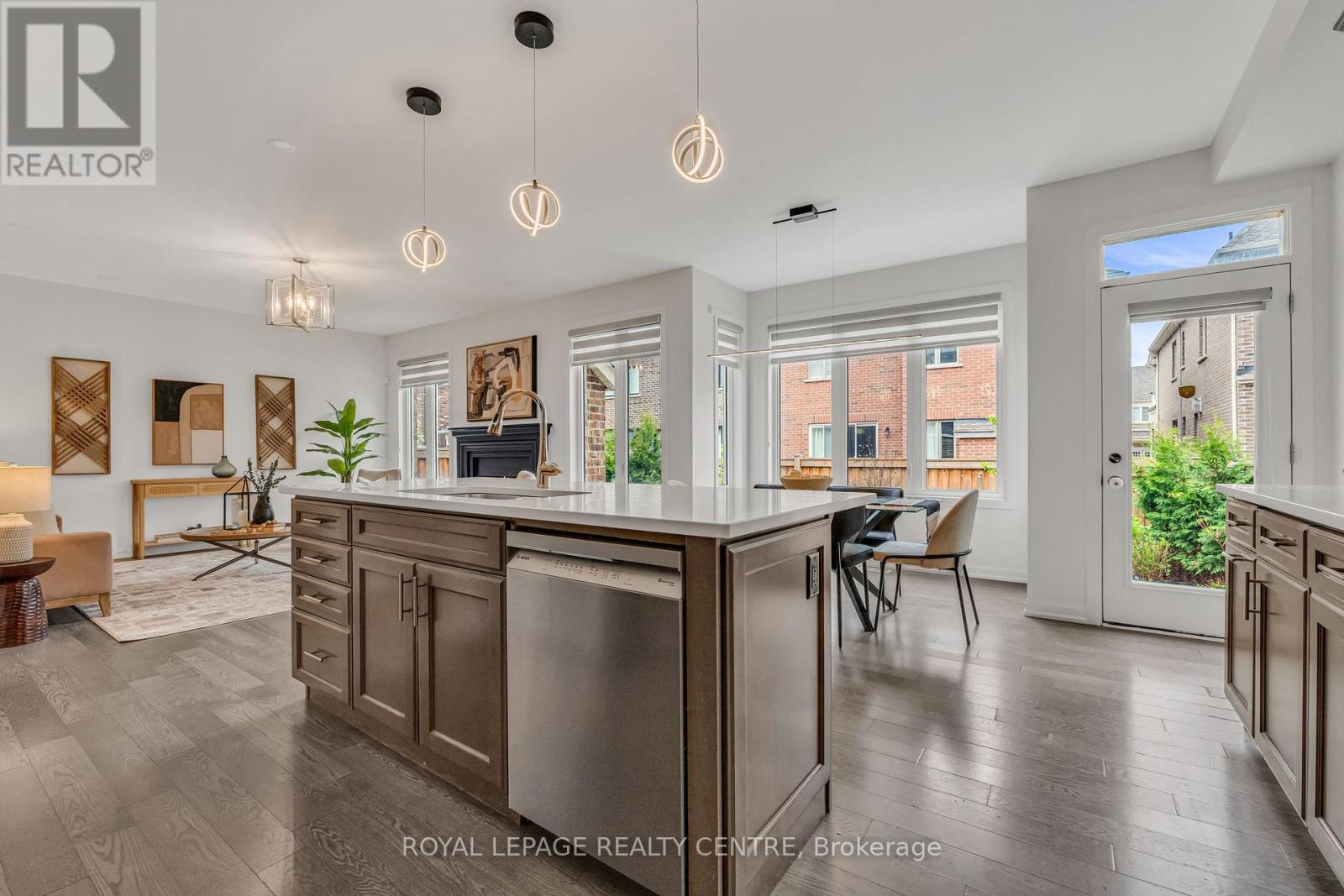 152 Wheat Boom Drive, Oakville (Go Glenorchy), Ontario  L6H 0M8 - Photo 14 - W12209883