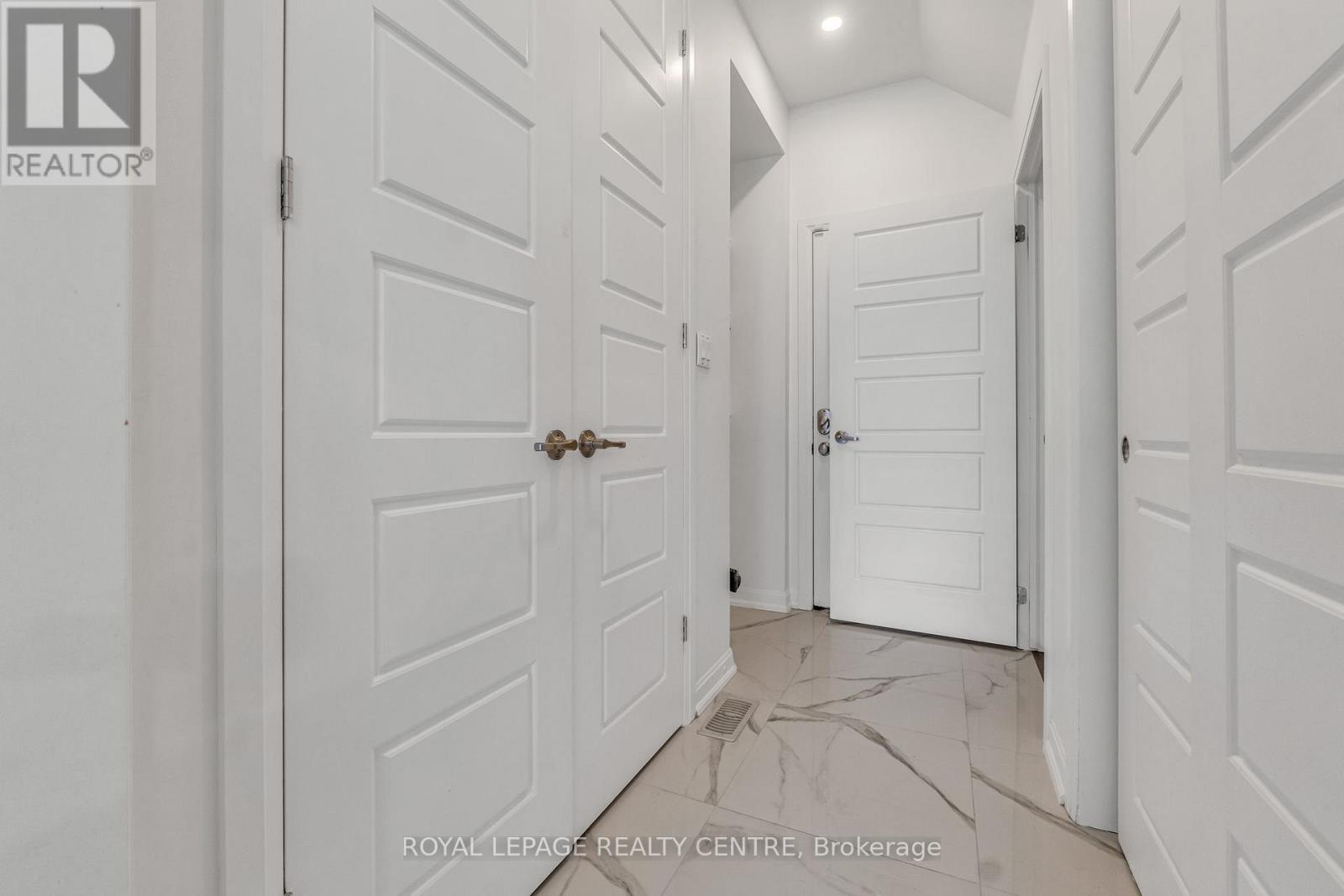 152 Wheat Boom Drive, Oakville (Go Glenorchy), Ontario  L6H 0M8 - Photo 36 - W12209883
