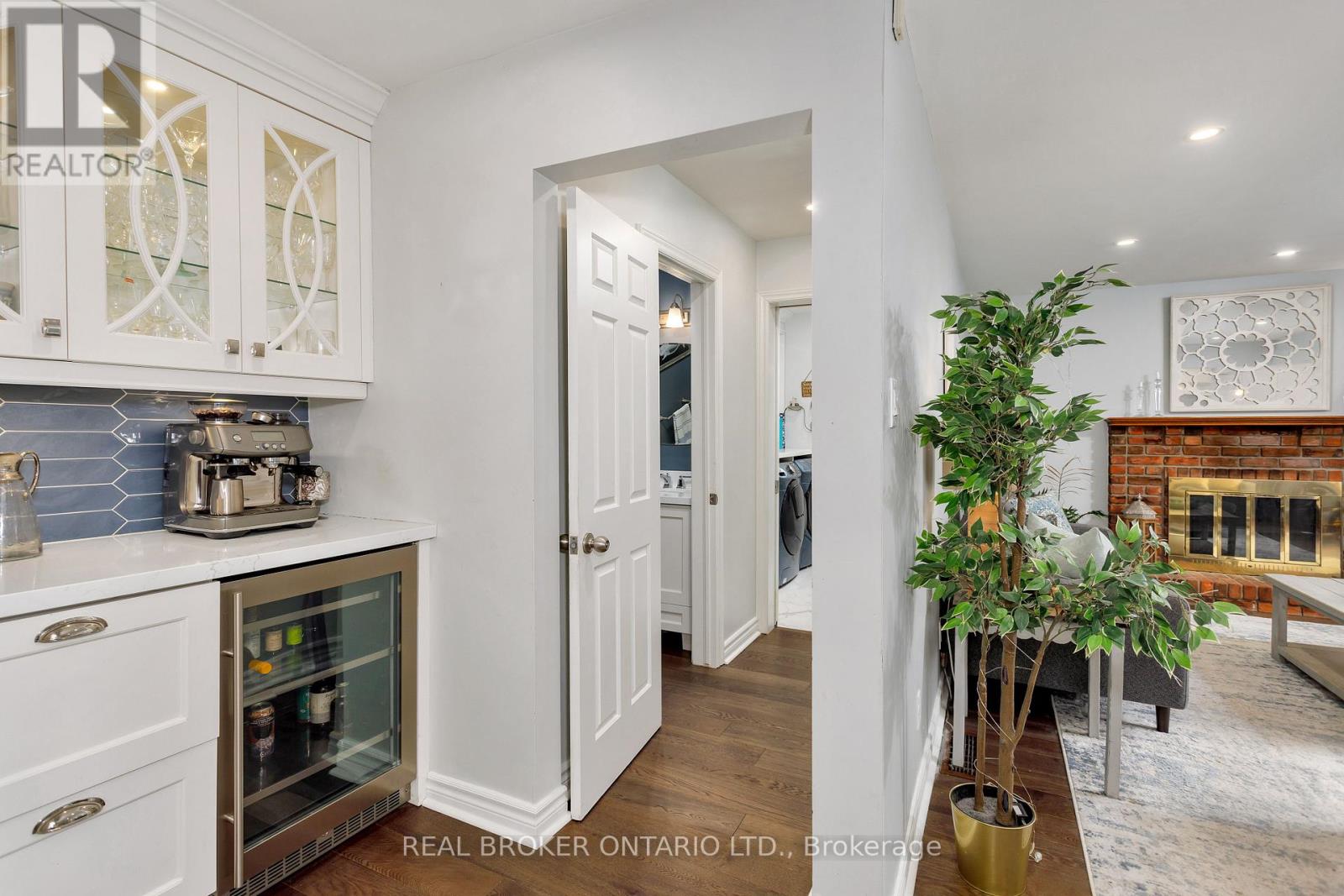4499 Tremineer Avenue, Burlington (Shoreacres), Ontario  L7L 1H8 - Photo 15 - W12209887