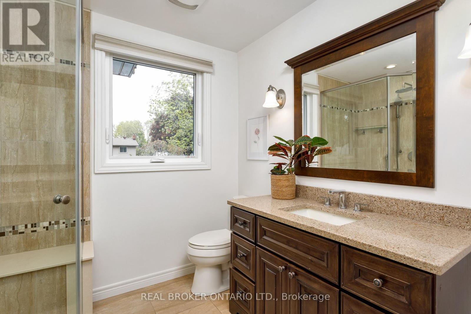 4499 Tremineer Avenue, Burlington (Shoreacres), Ontario  L7L 1H8 - Photo 23 - W12209887