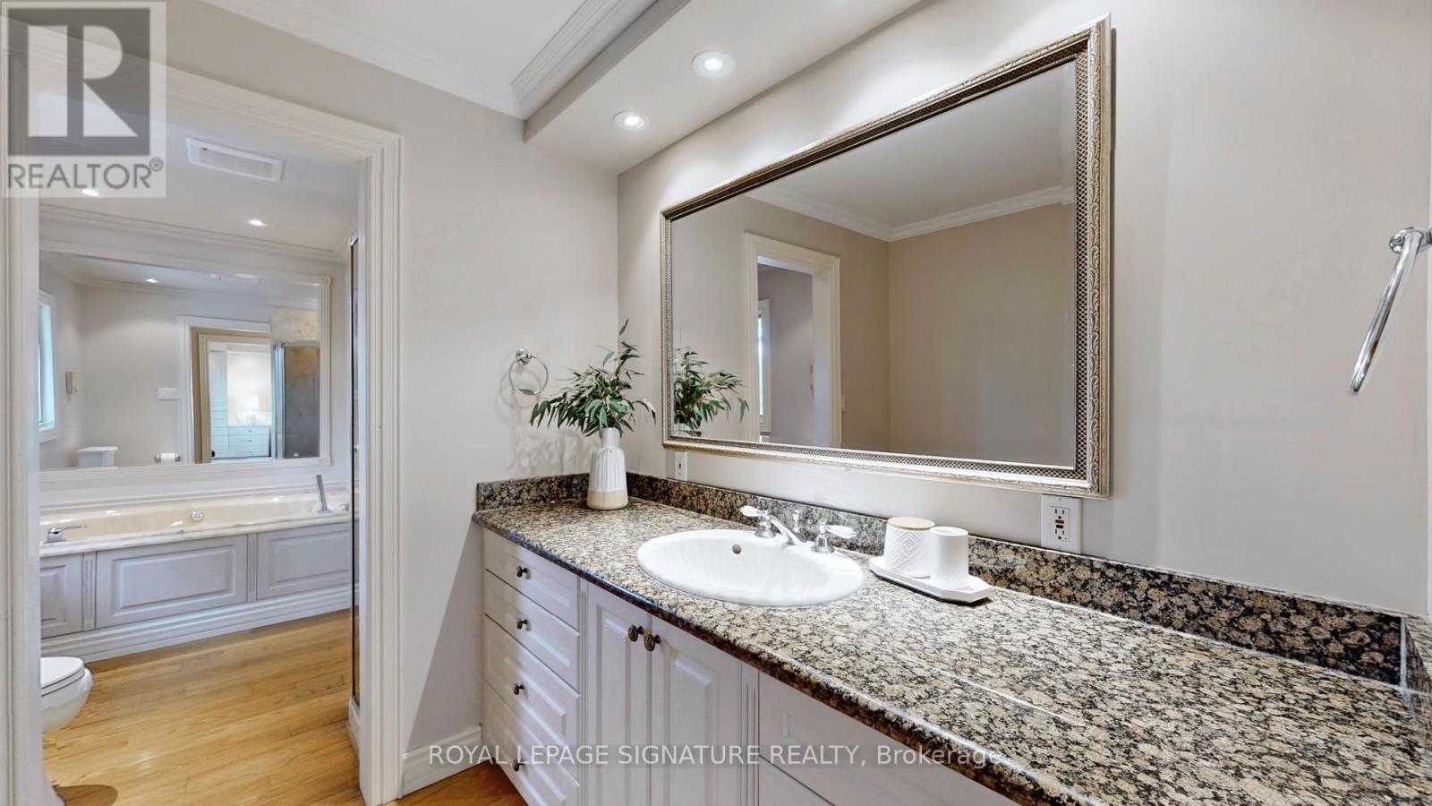 4086 Summit Court, Mississauga, Ontario  L5L 3J2 - Photo 26 - W12209889
