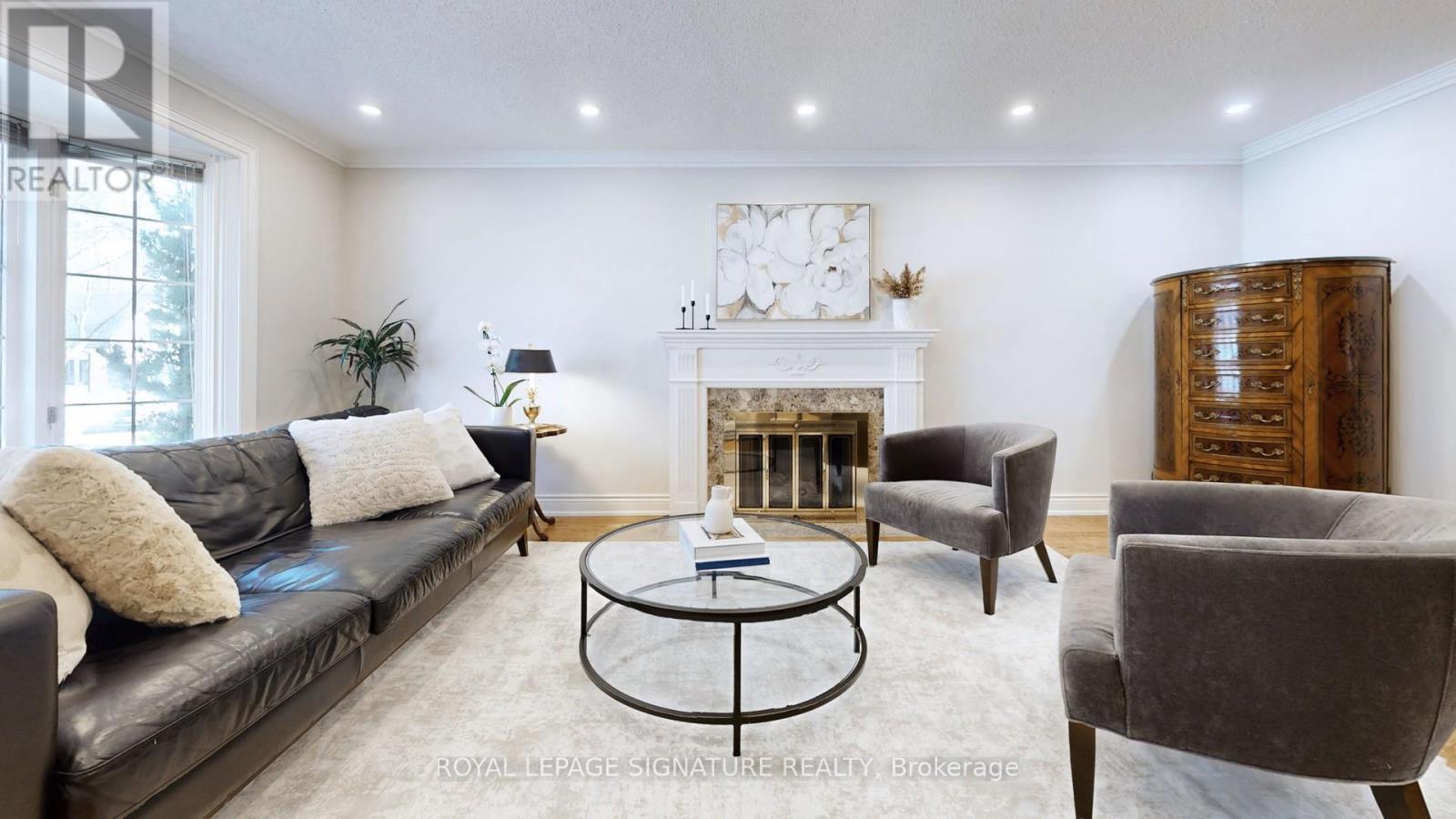 4086 Summit Court, Mississauga, Ontario  L5L 3J2 - Photo 5 - W12209889