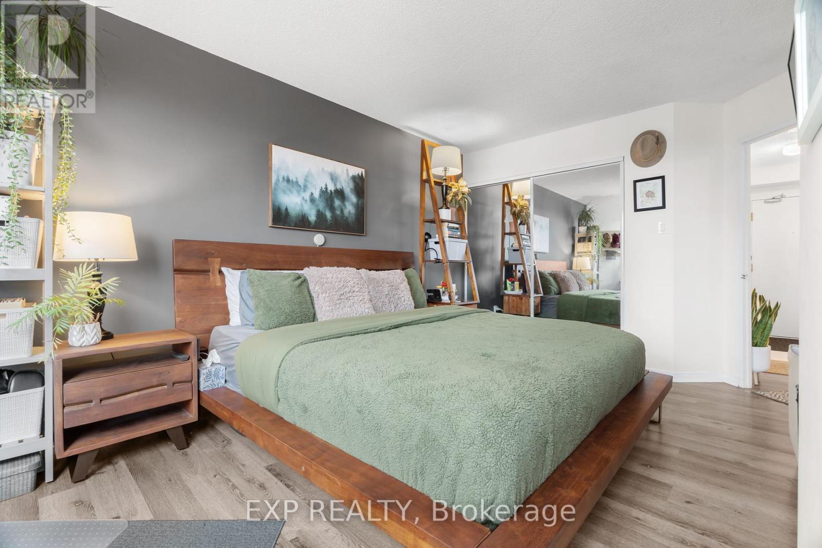 706 - 75 King Street E, Mississauga (Cooksville), Ontario  L5A 4G5 - Photo 18 - W12209892